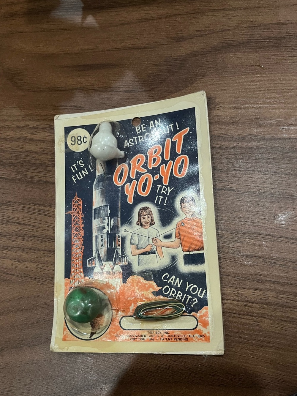 Orbit Yo-Yo Vintage Space Toy - Green & White